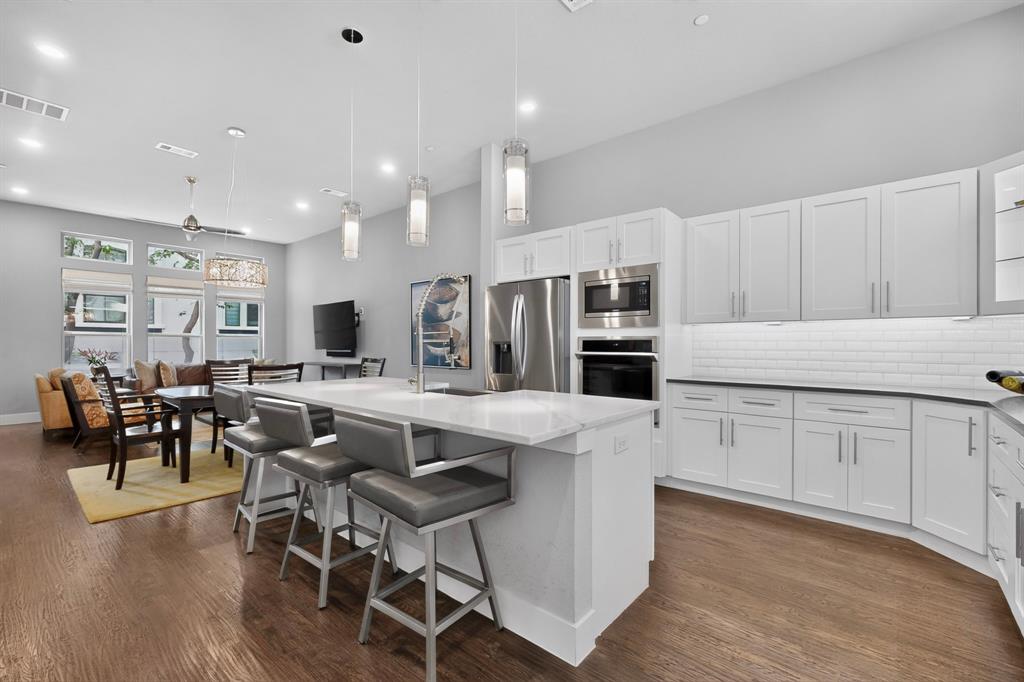 3170 Carmel Bldg 3170 - Residential