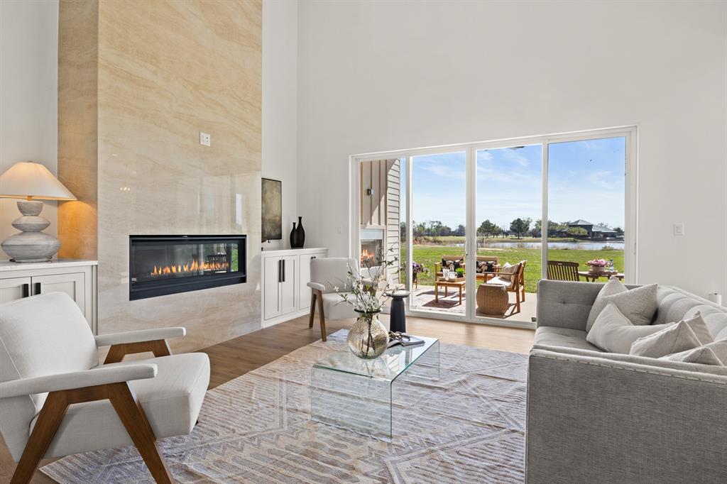 The Peninsula's - Residential