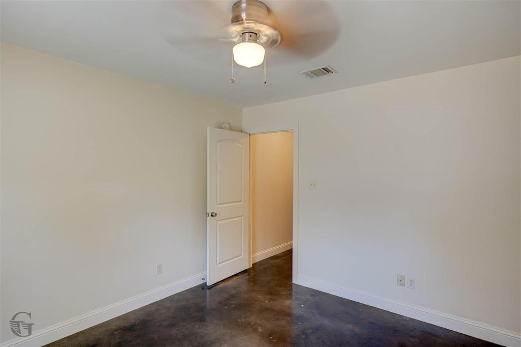 Tuxedo Park Sub - Residential Income