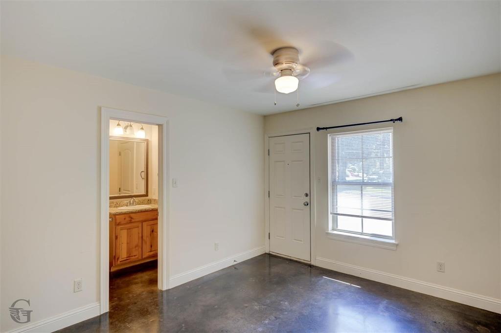 Tuxedo Park Sub - Residential Income