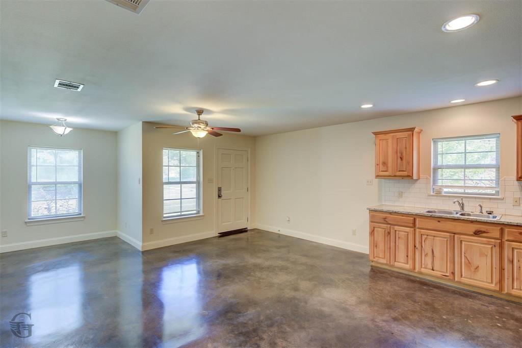 Tuxedo Park Sub - Residential Income