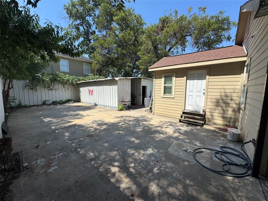 EAST SIDE - Residential