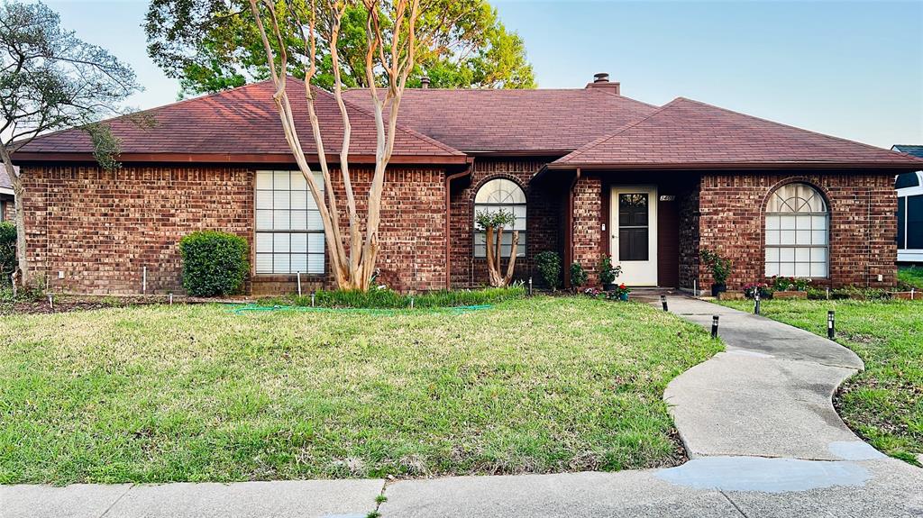 Updated and move-in ready home in Rowlett! Featuring modern updates, spacious interiors, and an inviting layout, this home offers comfortable living with updated finishes, abundant natural light, and a functional floor plan perfect for everyday living and entertaining. Conveniently located near major highways, shopping, dining, parks, and schools, the property provides easy access to everything Rowlett has to offer. Don’t miss this great opportunity!