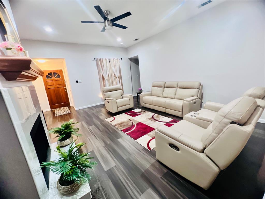Flower Hill 05 - Residential