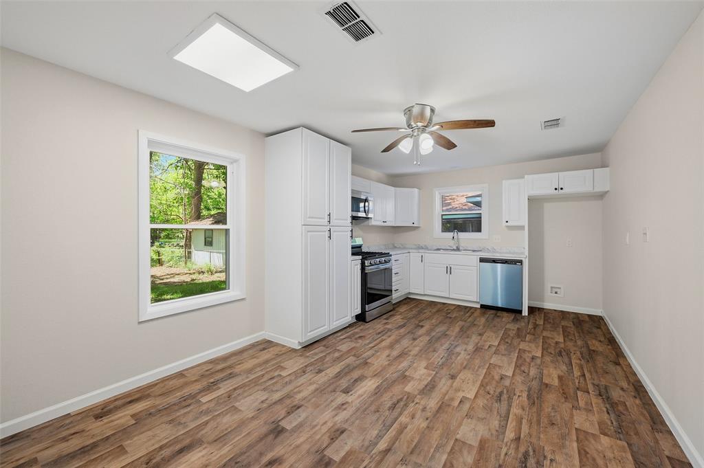 Looneys W C Add - Residential