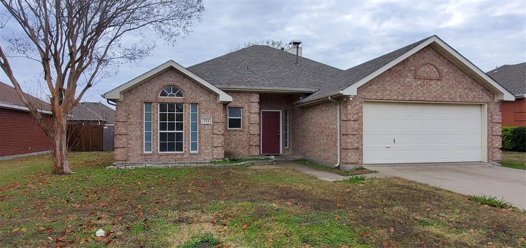 Beautiful house is ready to move in.  Quiet neighborhood.  New Carpet. Nice back yard with wood fence.  Patio for grilling. Ready for your buyers.