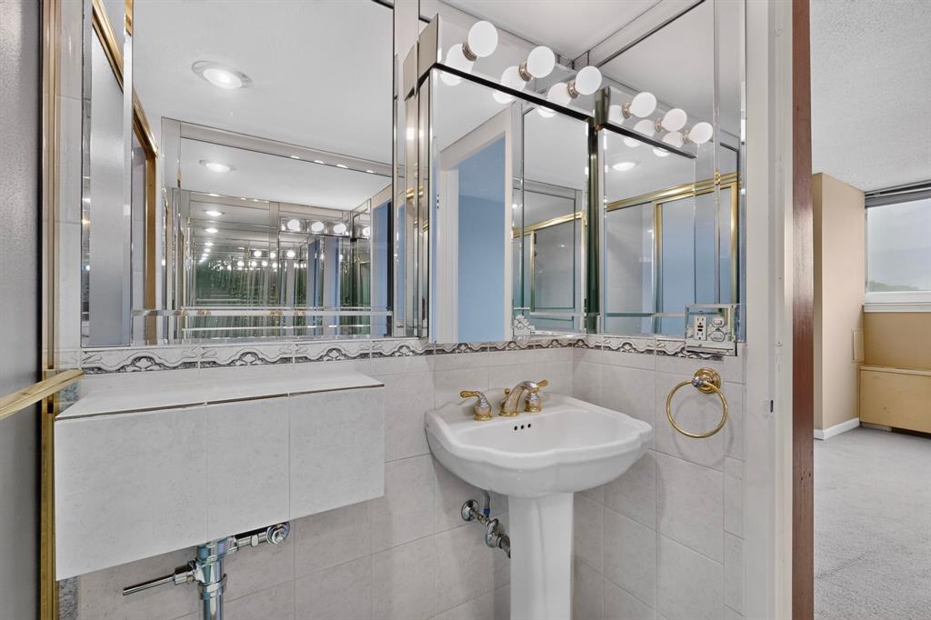 Twenty-One Turtle Creek Condos - Residential