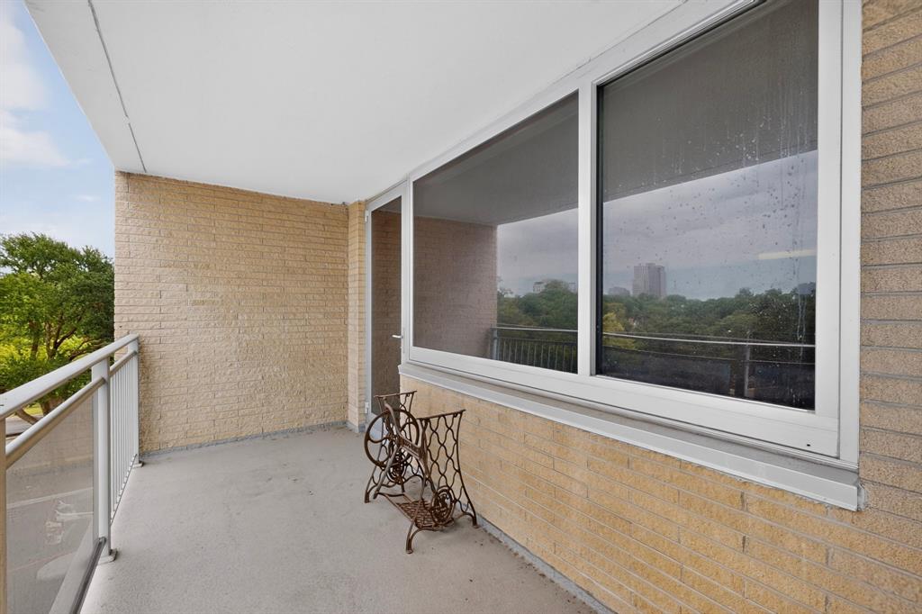 Twenty-One Turtle Creek Condos - Residential