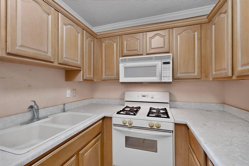 Twenty-One Turtle Creek Condos - Residential