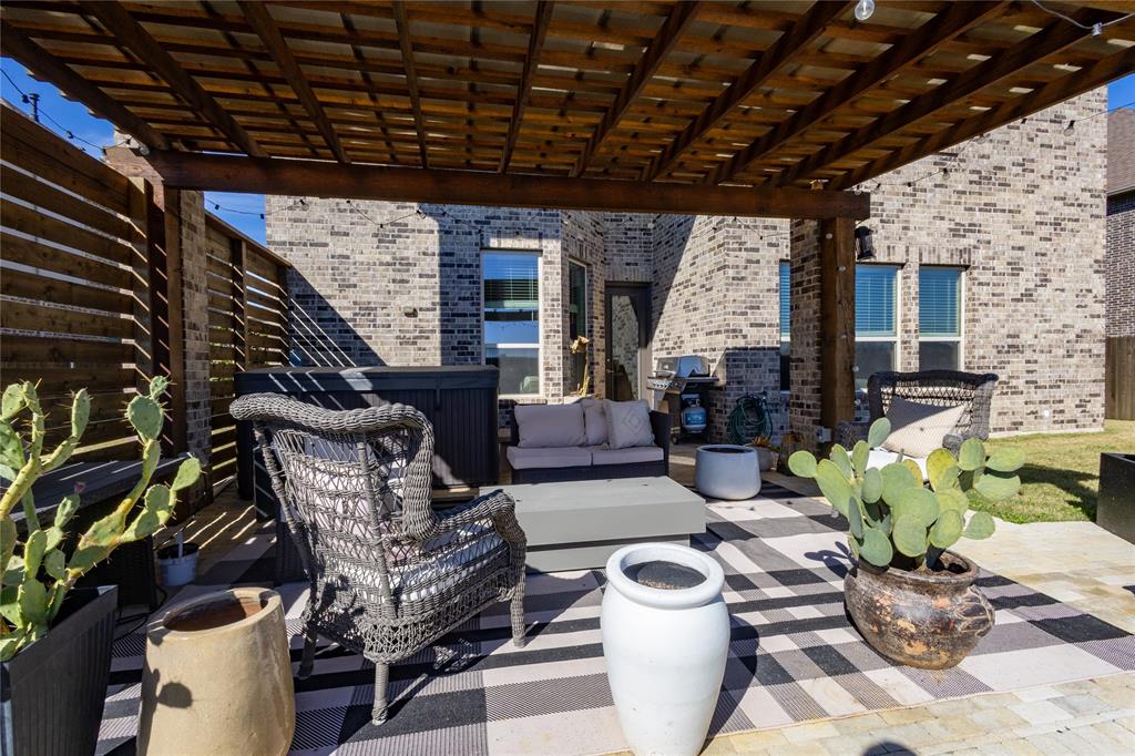 Versailles Estates - Residential