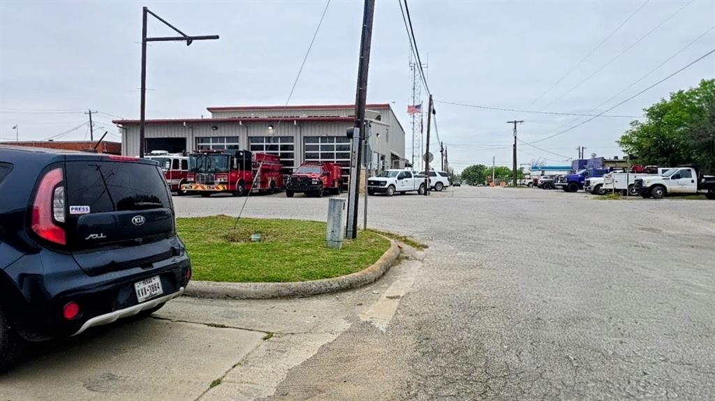 Townsite-Jacksboro - Commercial Sale