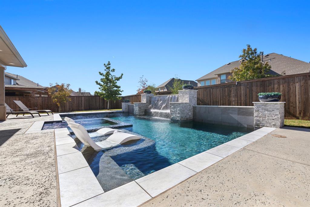 Canyon Falls - Residential