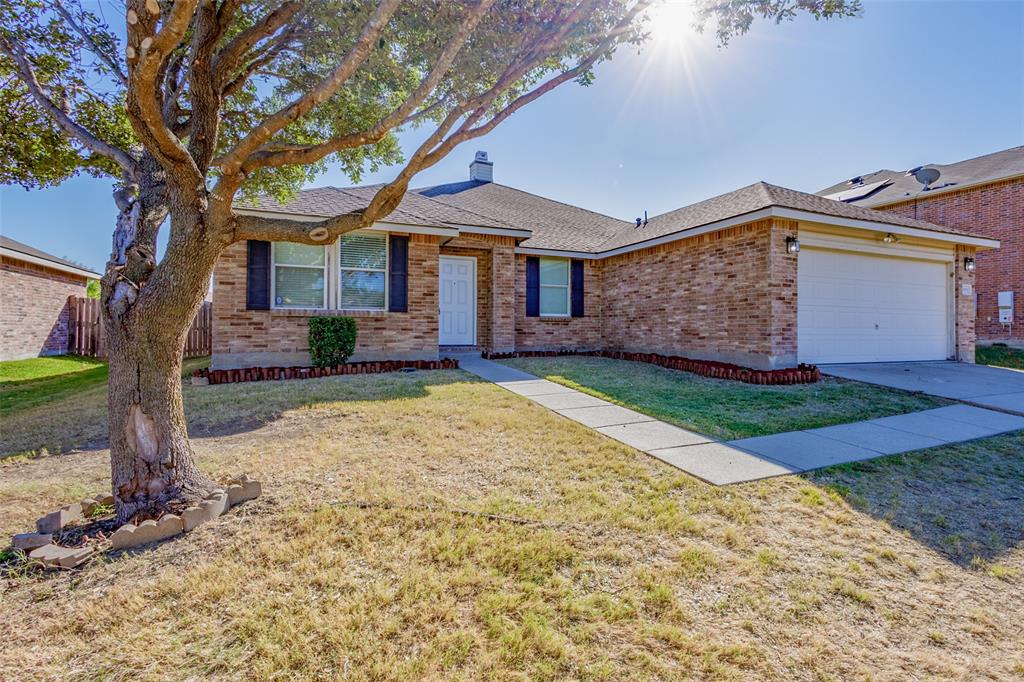 Fully renovated
Beautiful 4 bedrooms, 2 bathrooms and an office, one story house in McKinney. New laminate floors and carpet throughout the house, fresh paint, new modern vanities, new kitchen and a contemporary fire place. 
Split floor plan, office by the entrance, a primary bedroom is situated at the back of the home overlooking the large back yard while the 3 secondary bedrooms and full bath are located in the front hallway. Enjoy GREEN benefits from the Tesla solar panels.
Close to Freeways (US75, SRT121), Shopping, Schools, and Restaurants. Ready for immediate move-in, must see!