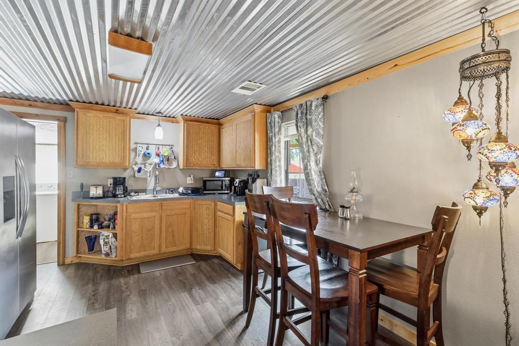 Leonard - Residential