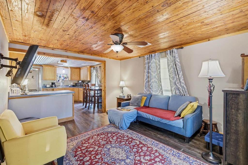 Leonard - Residential