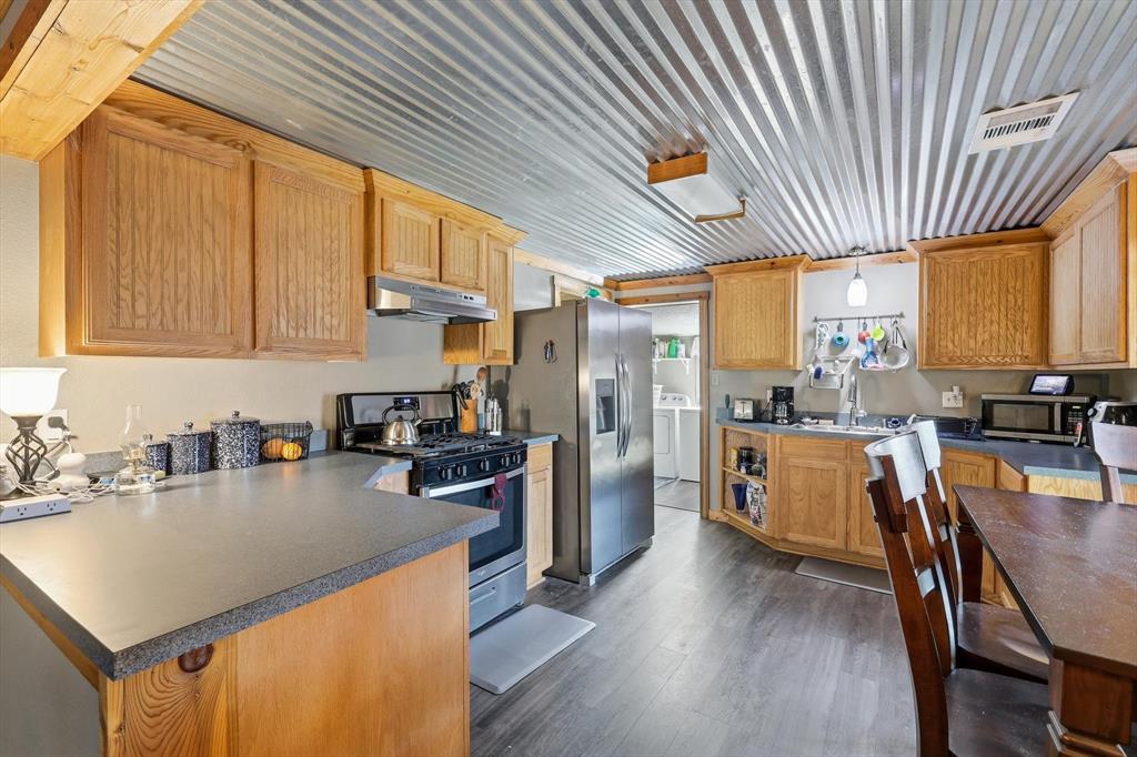 Leonard - Residential