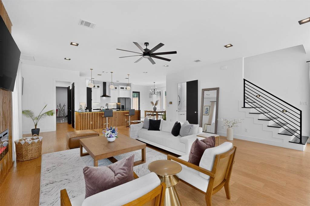 Grahams W W Rev - Residential