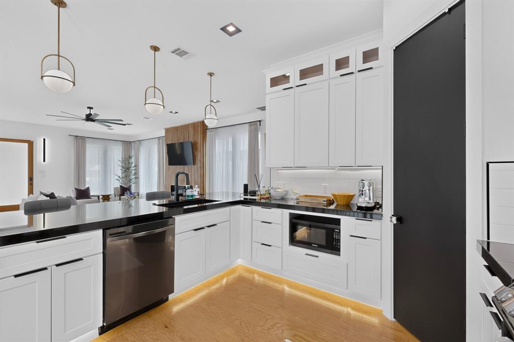 Grahams W W Rev - Residential