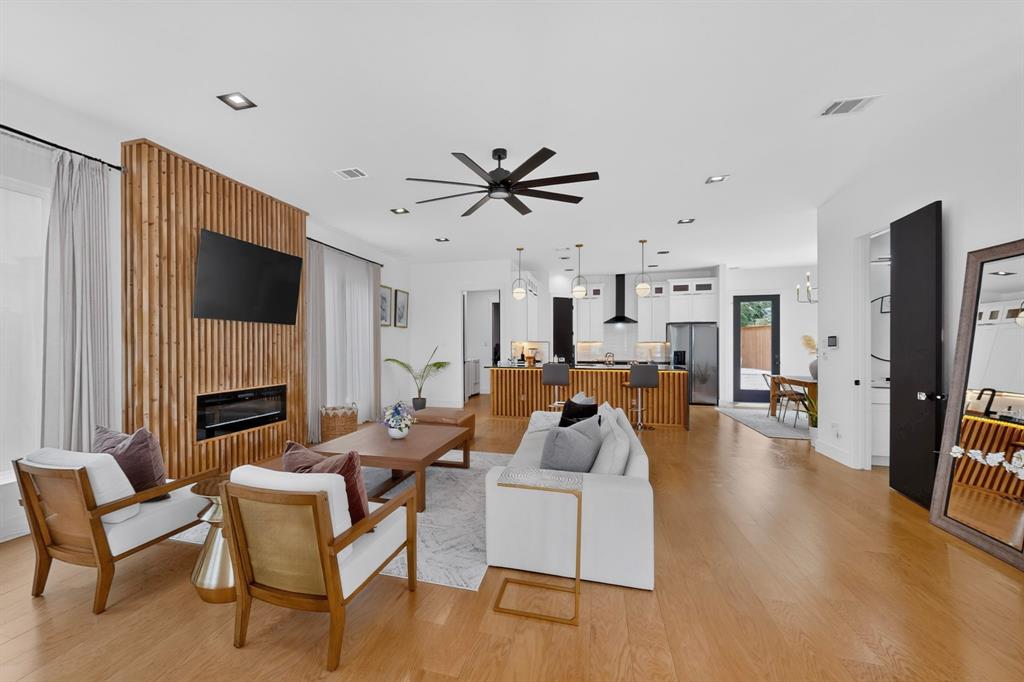 Grahams W W Rev - Residential
