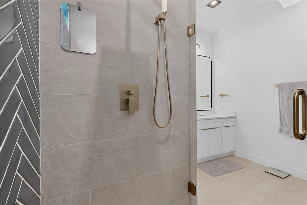 Grahams W W Rev - Residential