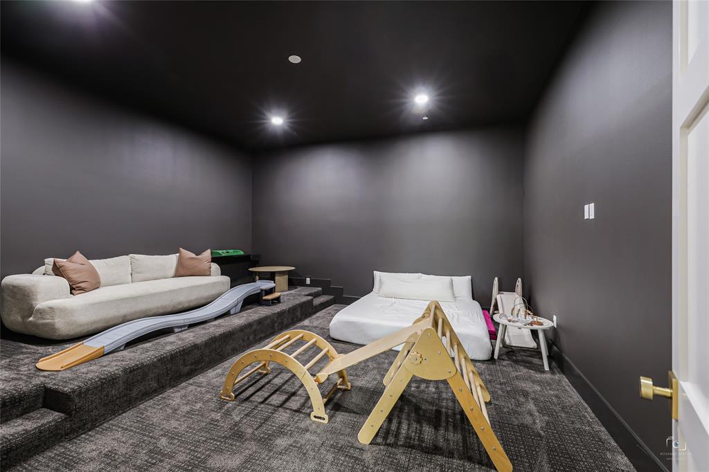 Hawks Wood Ph 2 - Residential