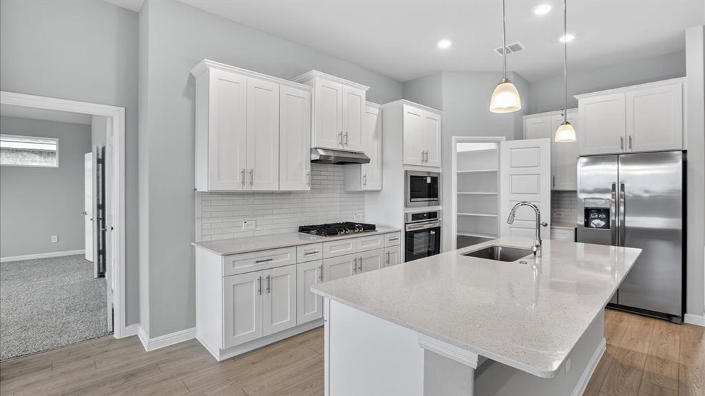 Lakeview Pointe - Residential