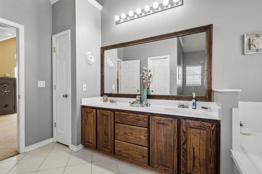 Thoroughbred Ridge - Residential