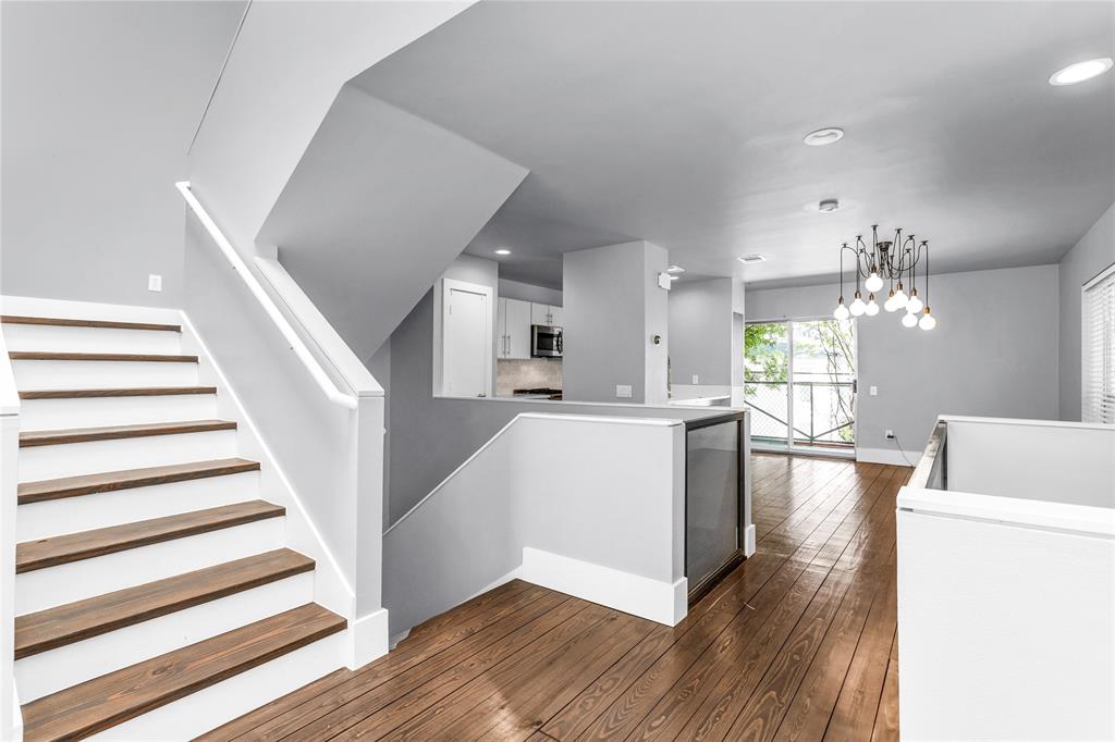 Knight Street Twnhms - Residential