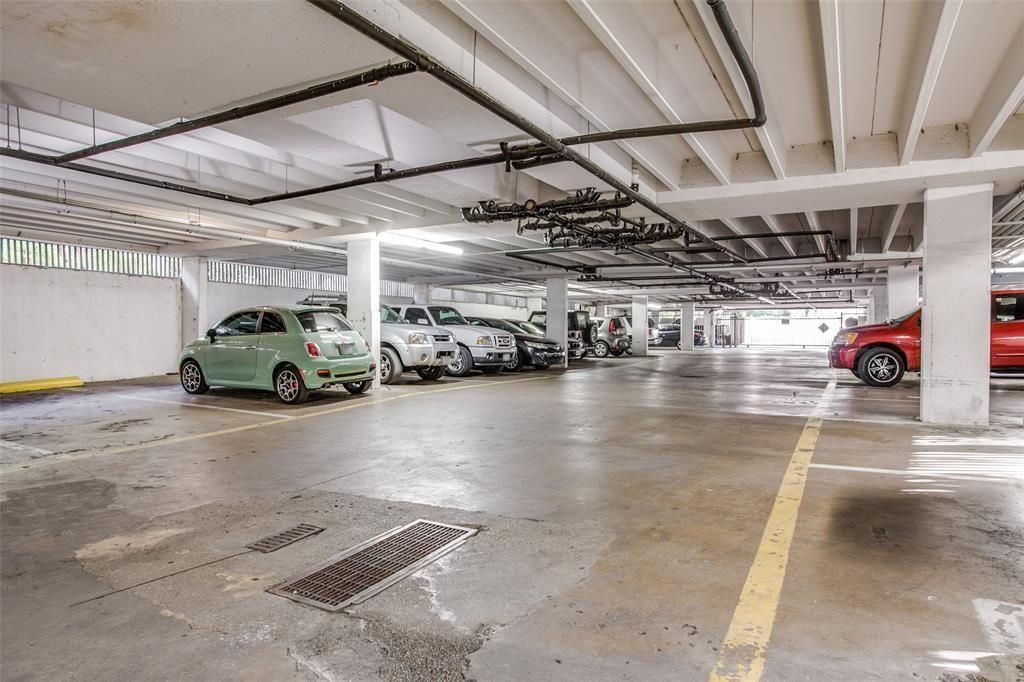 River Oaks Condo - Residential