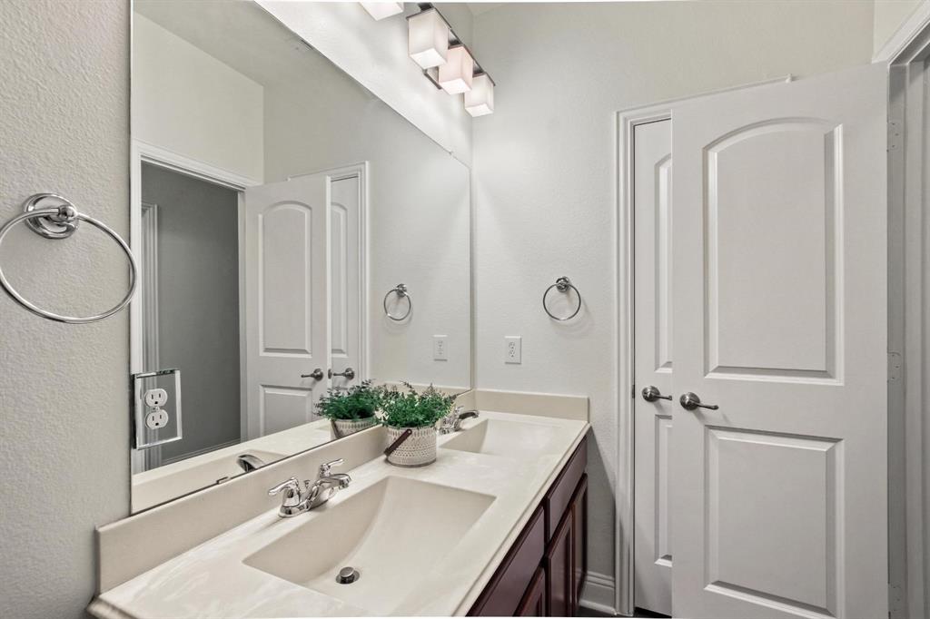 Sunset Pointe Ph Eight - Residential Lease
