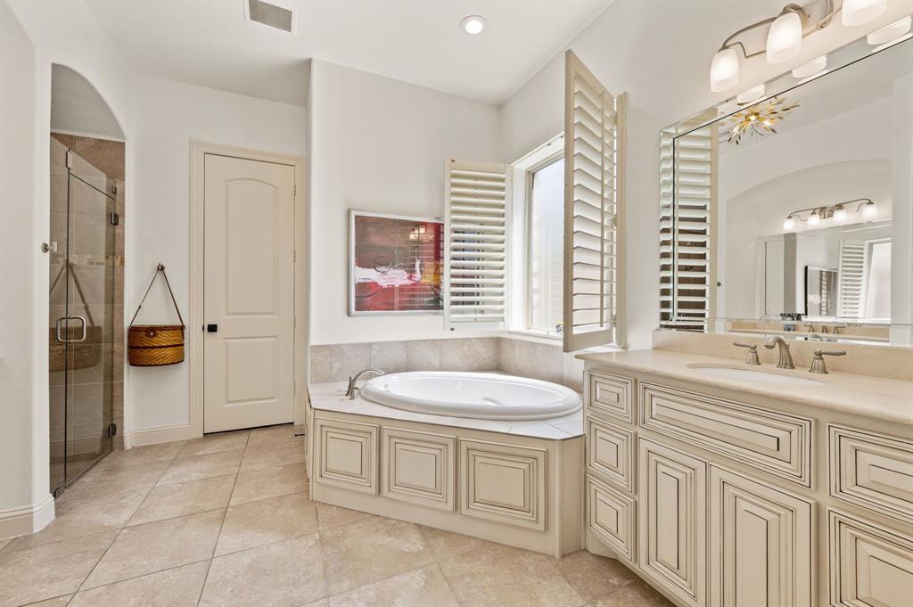 Villas of Colleyville - Residential
