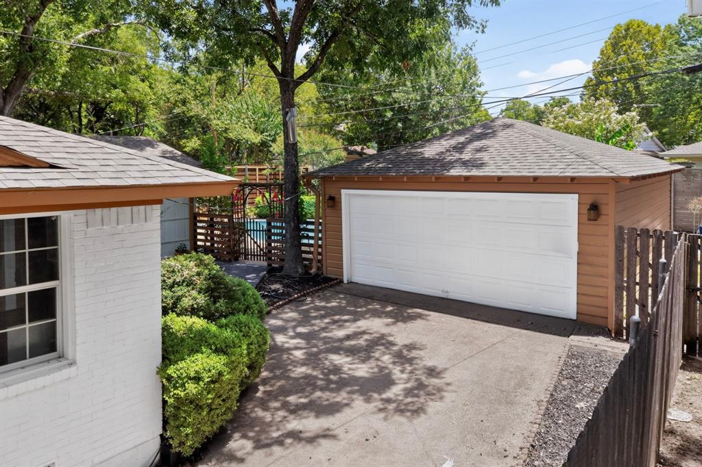 Lochwood - Residential