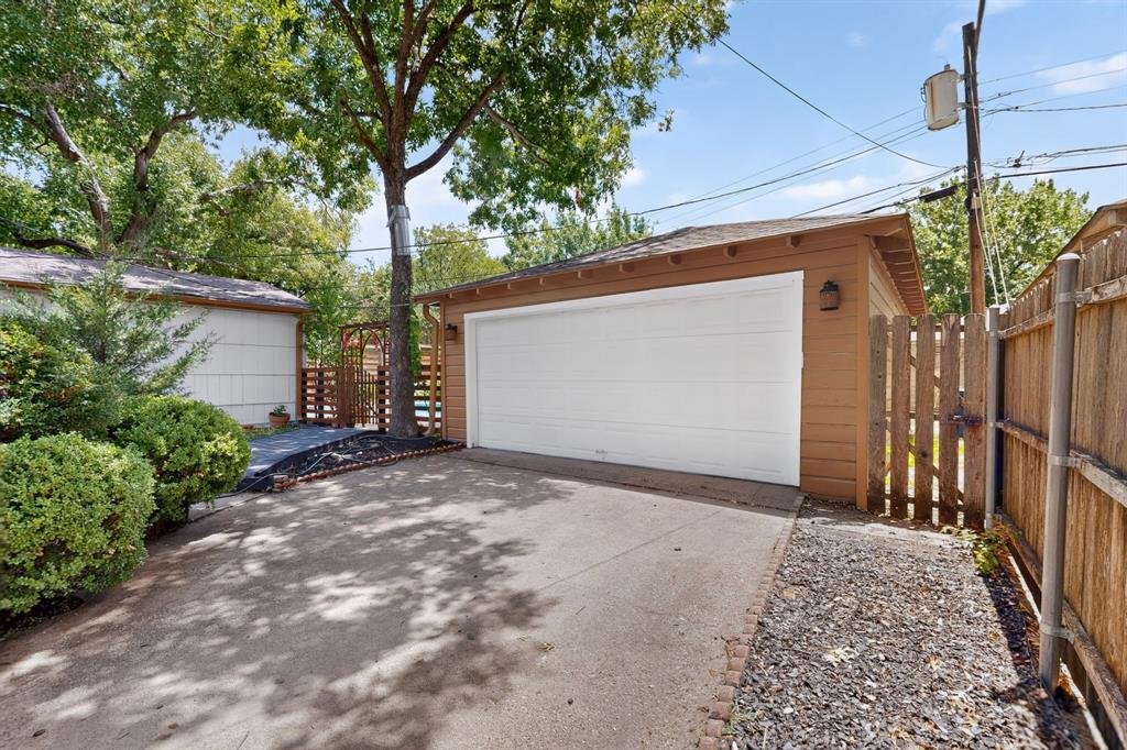 Lochwood - Residential