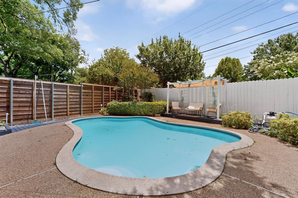 Lochwood - Residential