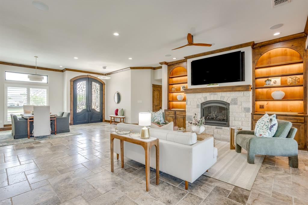 Waters Edge - Residential