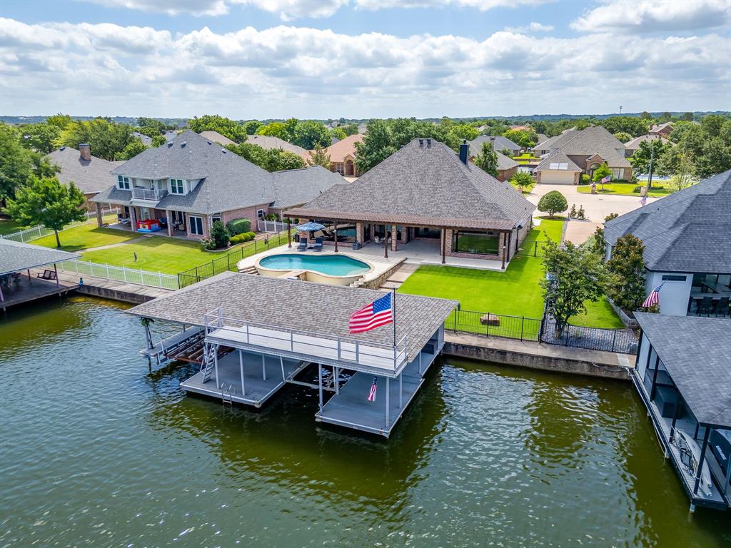 Waters Edge - Residential