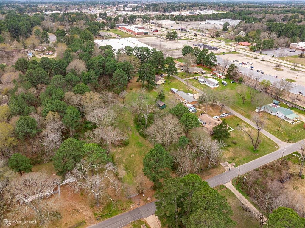 PINECROFT - Land