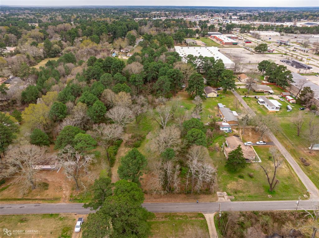 PINECROFT - Land