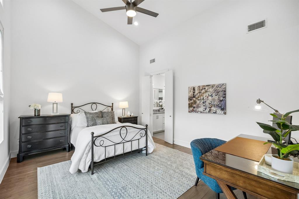 5811 Lindell Condo - Residential