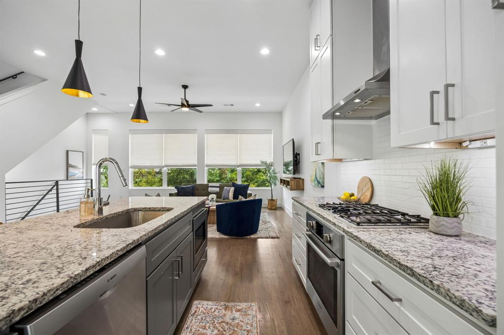 5811 Lindell Condo - Residential