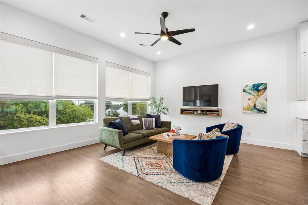 5811 Lindell Condo - Residential