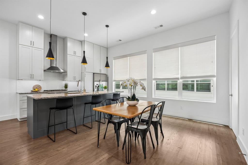 5811 Lindell Condo - Residential