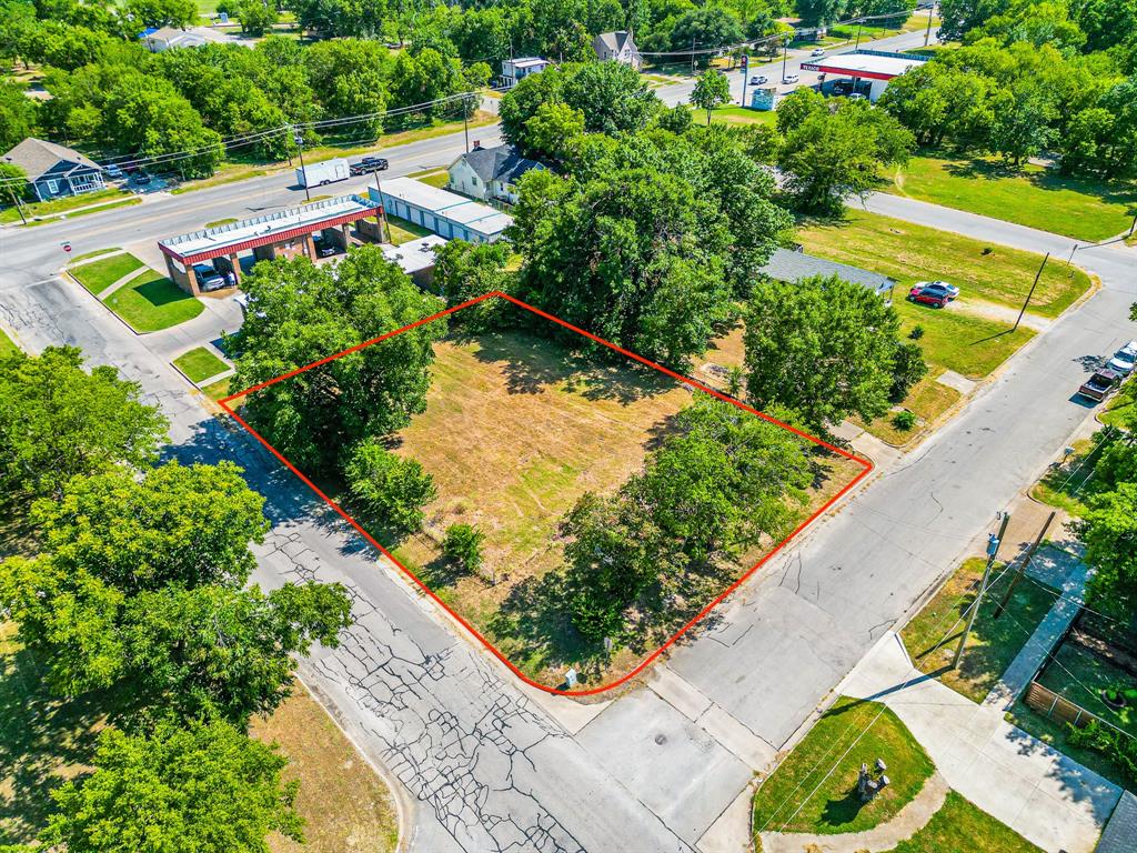 Charming in town .264-acre lot,  conveniently located and fully cleared,  ready for your dream home or project. This prime piece of land offers a tranquil setting and endless possibiliites. Don't miss this opportunity to build in the heart of town.