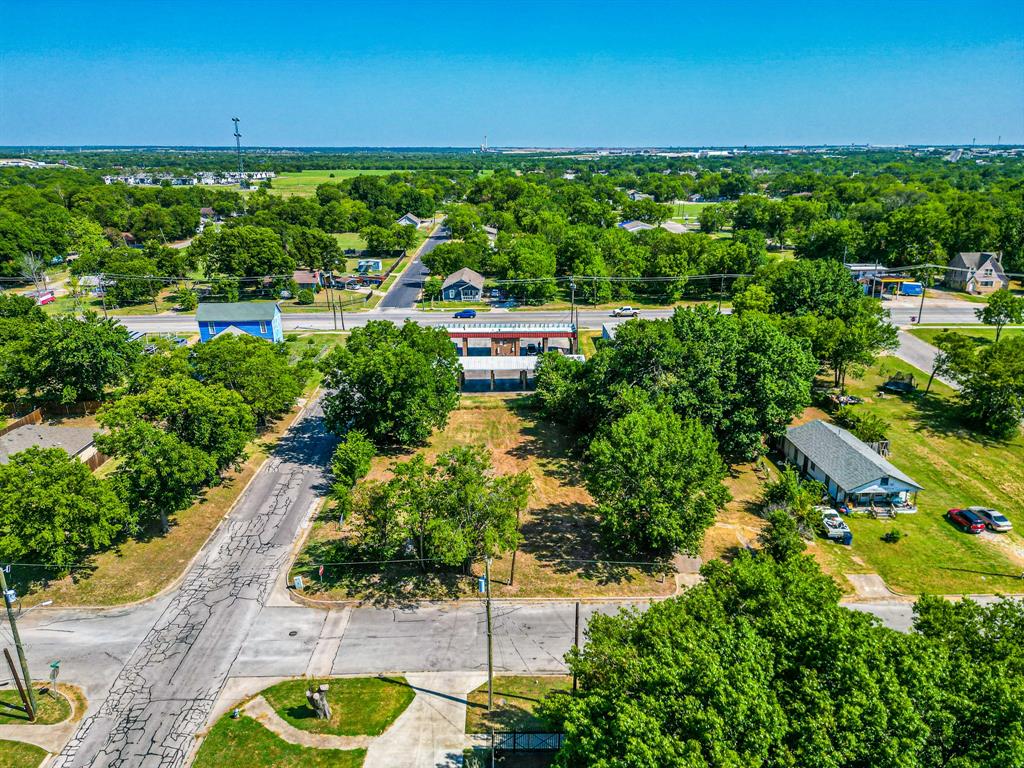 Corsicana - Land