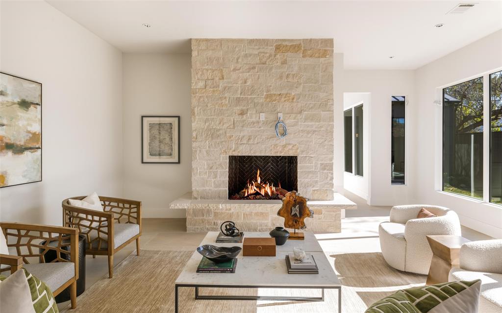 University Blvd Terrace - Residential