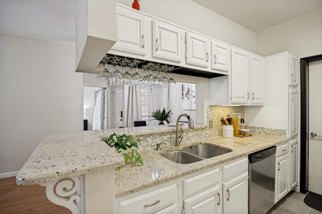 Oaks Of Preston Ridge Condo - Residential