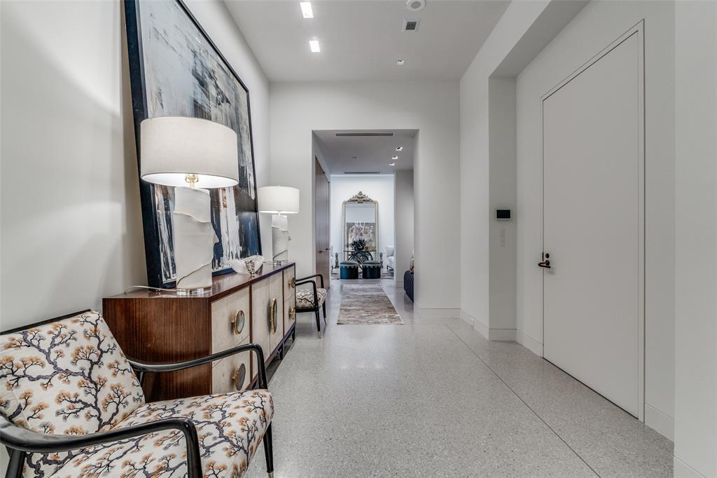 Mansion Residence - Residential