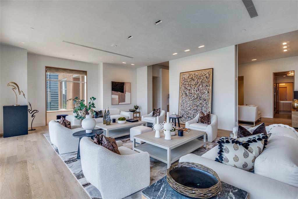 Mansion Residence - Residential