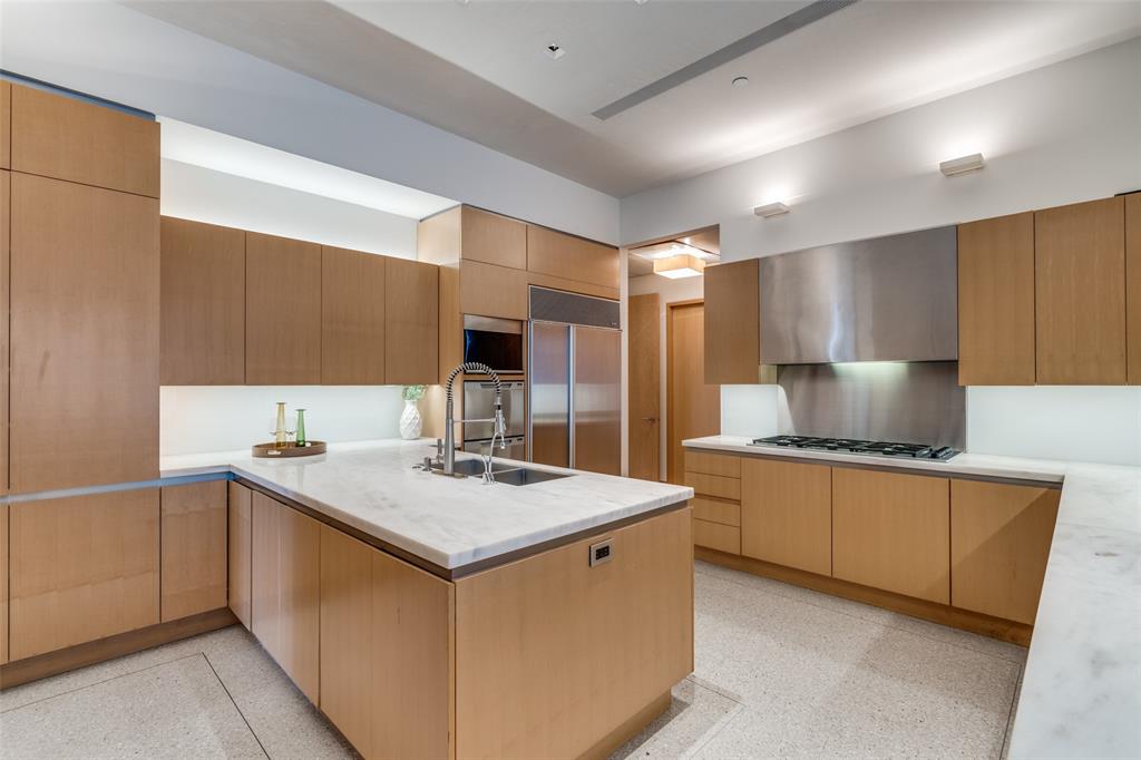 Mansion Residence - Residential