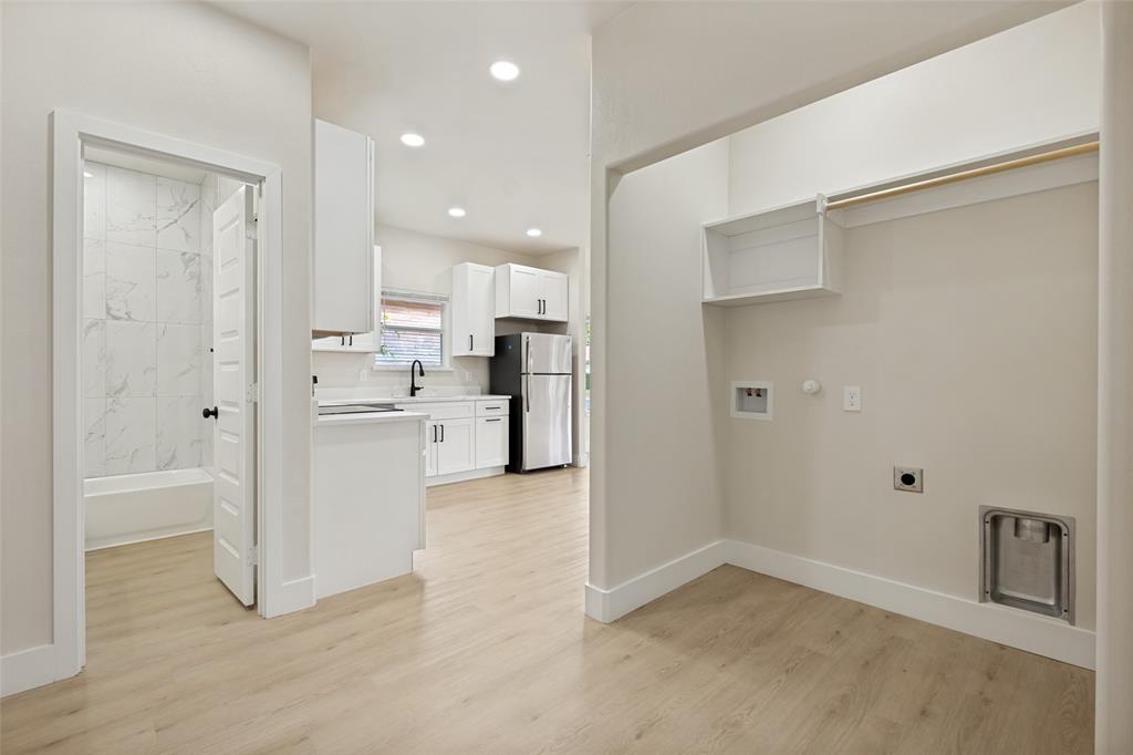 English Place - Residential